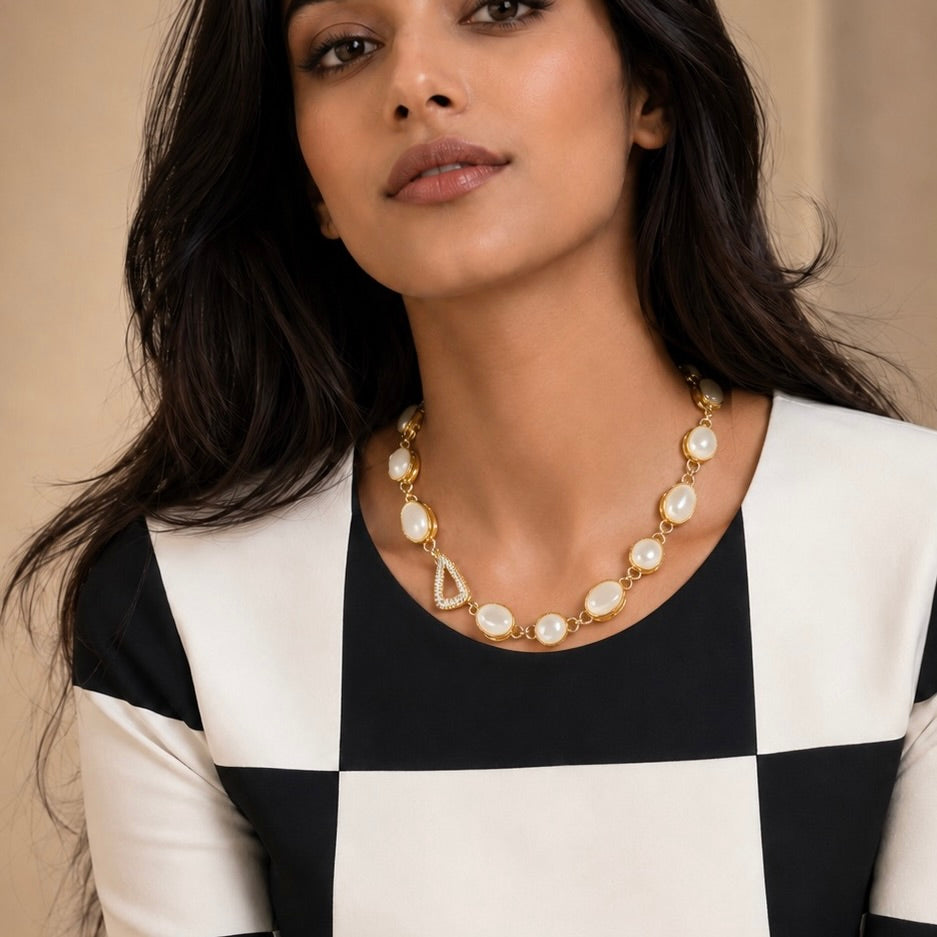 Clara Necklace