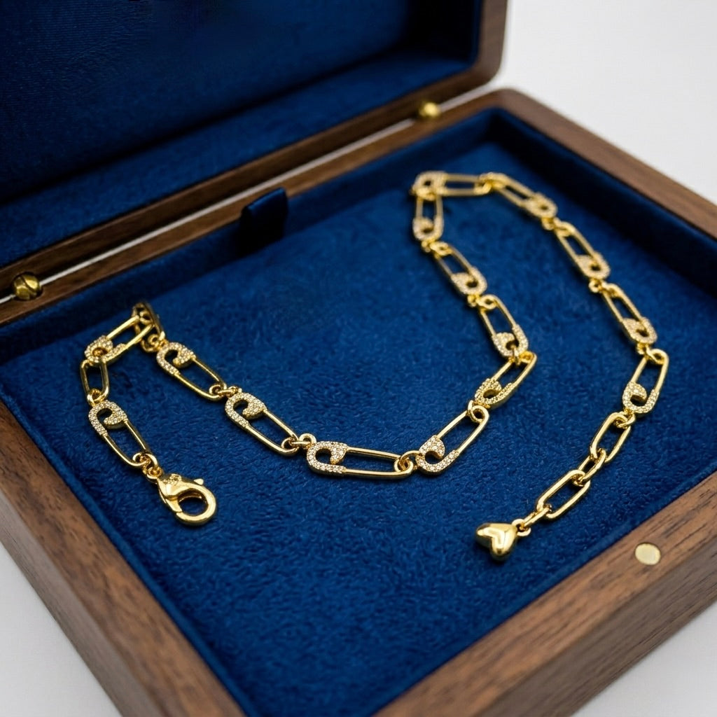 Pinnies Necklace