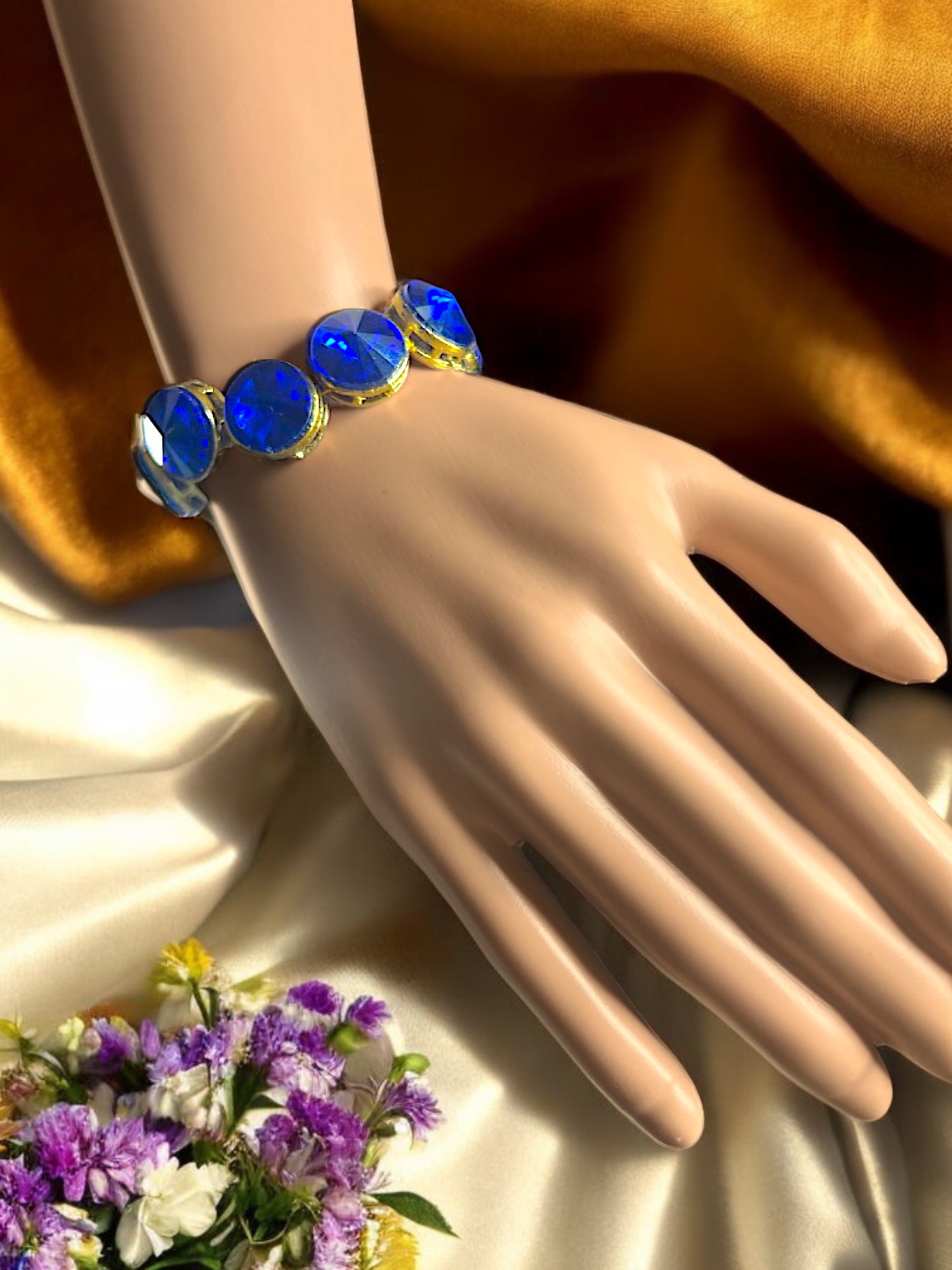 Shay Bracelet